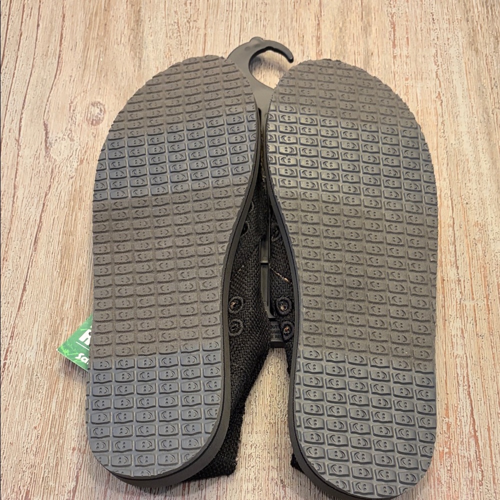 Sanuk Black Donn Hemp Loafers - Picture 3 of 3